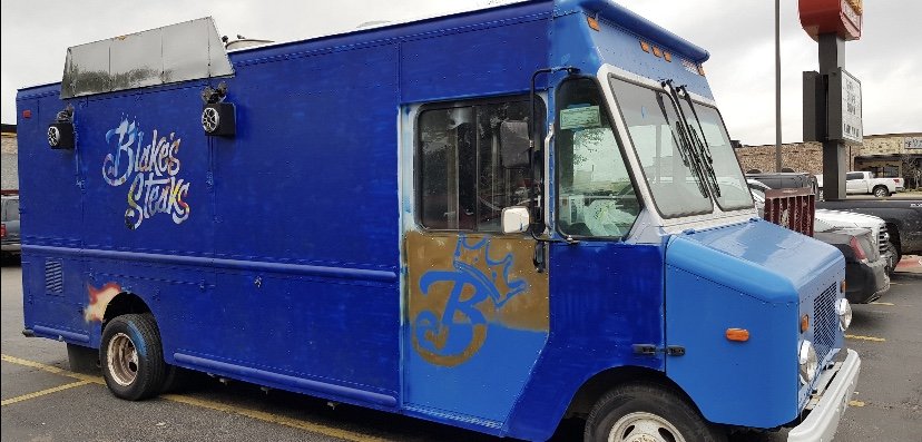 Join us tomorrow at Southgate! Blake's Steaks Food truck will be on site between 4pm and 7pm! Grab some Grub before the Game and cheer on our Aggies as they BTHO Missouri and BYU! 👍

LIKE and RETWEET for a chance to win a FREE meal (Blake's Steaks Sandwich, Fries, and Drink)!