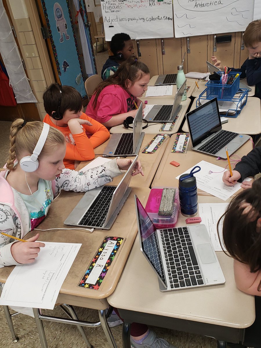 MikeCrispens's tweet photo. Awesome morning @oremsbcps with their tremendous grade 3 team. Students practiced identifying physical and human geographic characteristics, using/developing timelines, and investigating historical timelines in Europe. #BCPSOSS https://t.co/TqFotjFiZD