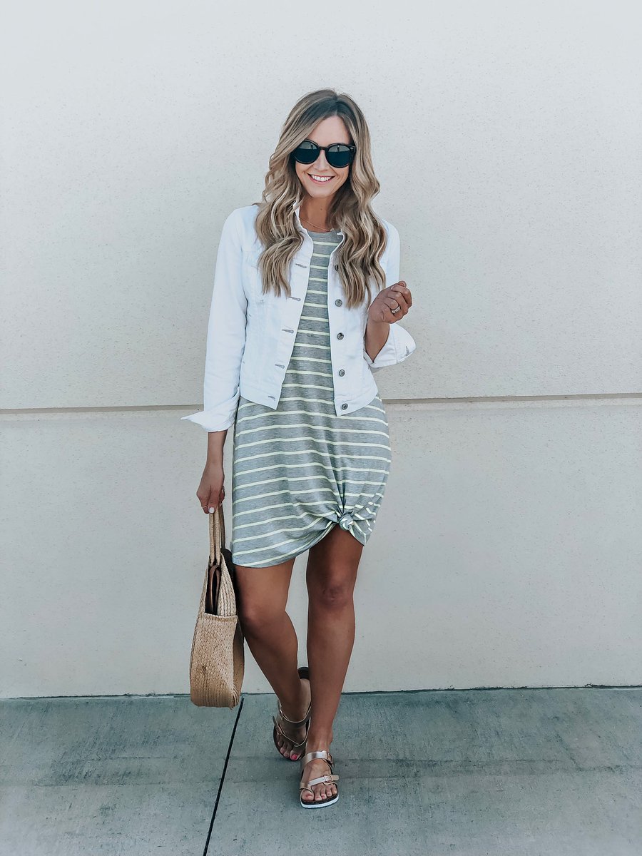 HauteandHumid's tweet photo. The best little $10 dress from @Walmart. Layer it, knot it, you’ll want to wear it daily- promise💗 #sponsored #walmartfashion #WeDressAmerica https://t.co/5Biy5tCzyS