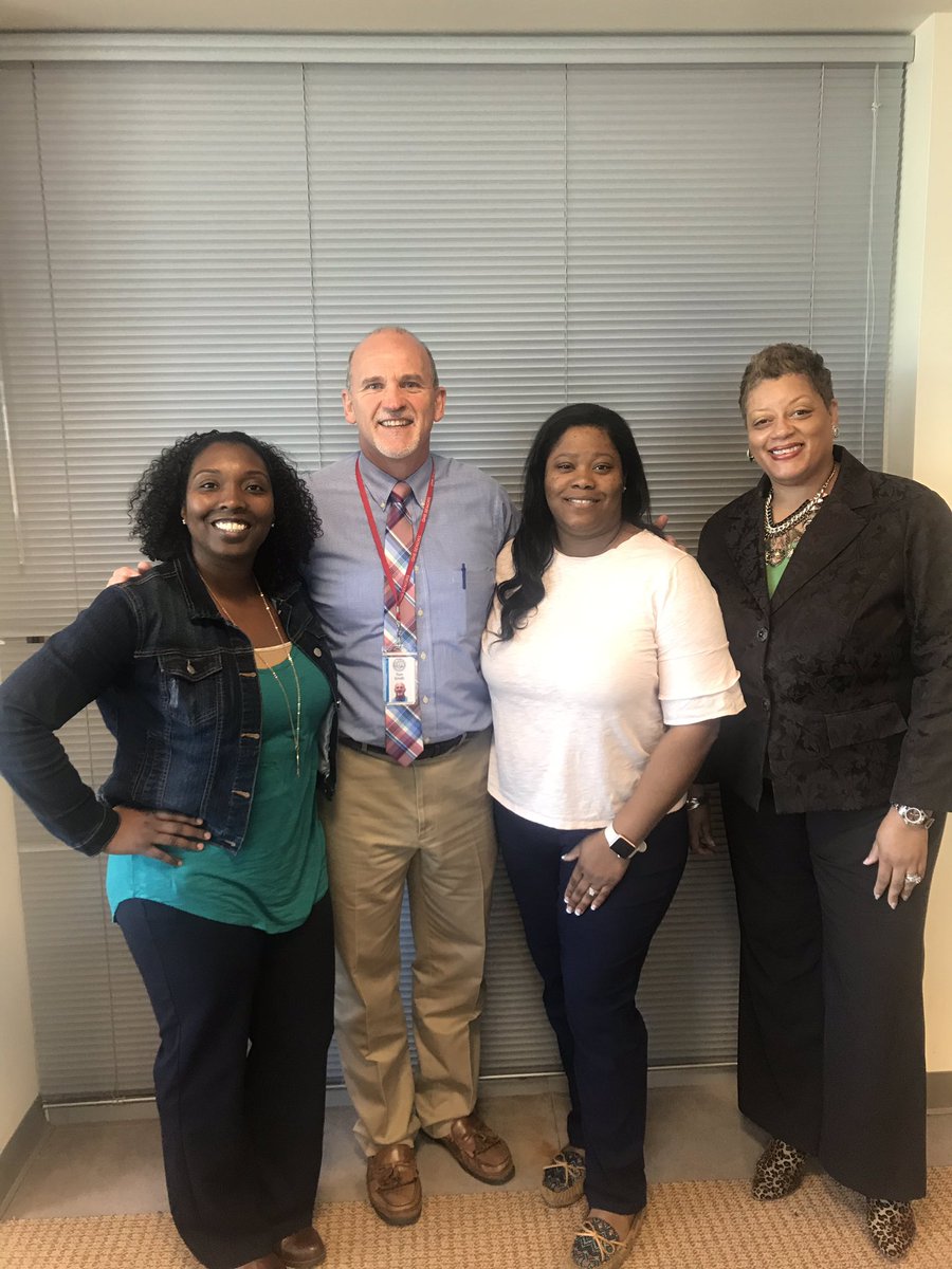 AlexisRaineyusc's tweet image. Cohort One of Building Instructional Capacity is in the books! We enjoyed learning about the impact of increasing our capacity and that of others! #Teacherleadership #knowyourwhy #focusfive #OneTeamOneMissionOneRockHill