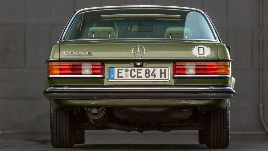 MercedesBenz tweet picture
