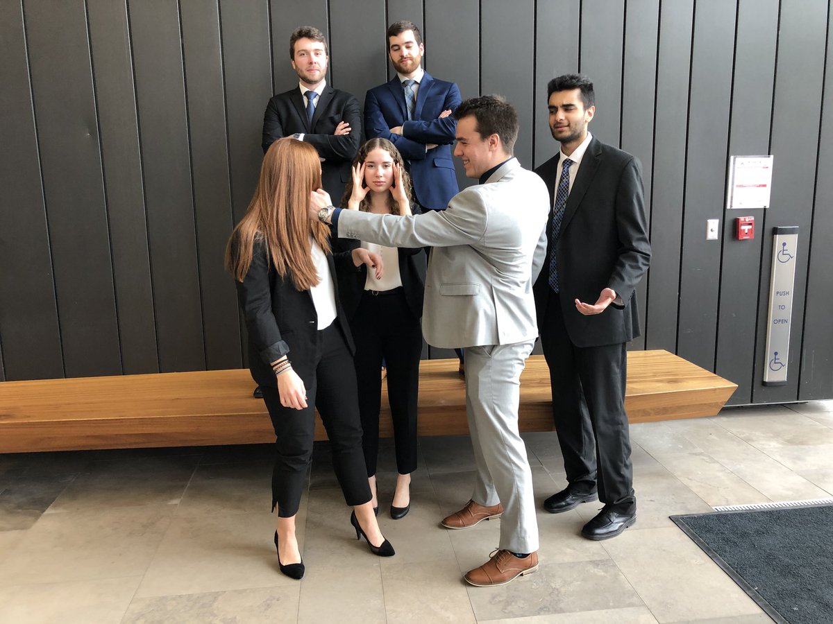 ICEteamfiftyone's tweet photo. Woohoo!!! Catch this dysfunctional (or apparently very functional) team at semis!!!🎉🎉👽 #twitterwinners #LazaridisICEWinter19 https://t.co/THoLRnm5i2