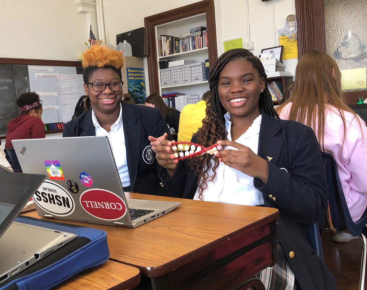 IND1847's tweet photo. IND’s Honors Biology students modeled protein synthesis with marshmallows and Twizzlers.
IND is always getting creative when it comes to learning! A little taste tasting was not bad either during the class! #indofmd https://t.co/zHCOvBke0J