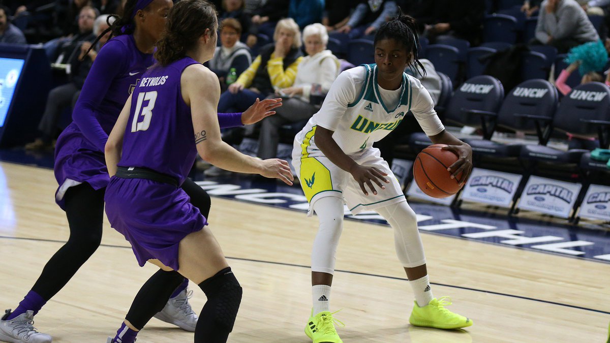 InsiderExposure's tweet image. Pleased to welcome Shrita Parker of @UNCWwomenshoops to the InsiderExposure.com Pro Combine, Friday April 5th at USF Practice Facility.  

We have 5 spots left for marquee type players!!

For more info or to register - johnmcgrawbasketball.wordpress.com/pro-combine/