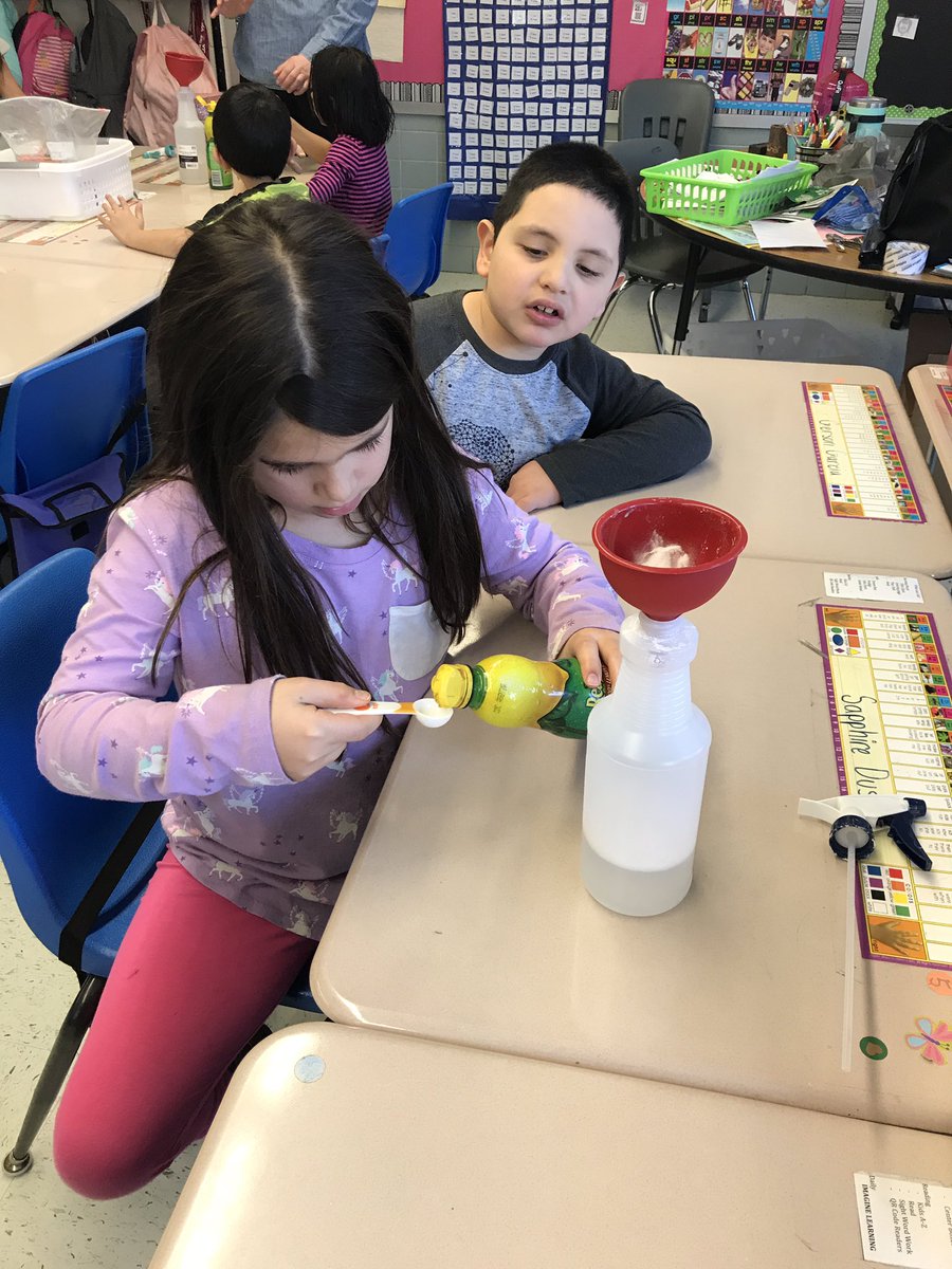 MrsMurphyinLCPS's tweet photo. Made some awesome green cleaners with Green Kids last week! Thank you @ANStweets for teaching us how to keep our environment clean and healthy! We never had so much fun cleaning before... @KGguarantee @SullyES_LCPS #HornetsDeserveIt19 https://t.co/waowmQN27E
