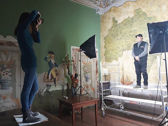 I tre pilastri per un ottimo vino sono: suolo, clima e...uomo. Oggi abbiamo dedicato un servizio fotografico a tutte le donne e gli uomini che con il loro lavoro danno vita a Castello di Meleto ❤ The three pillars to producing excellent wine are: soi… ift.tt/2U3sr4T