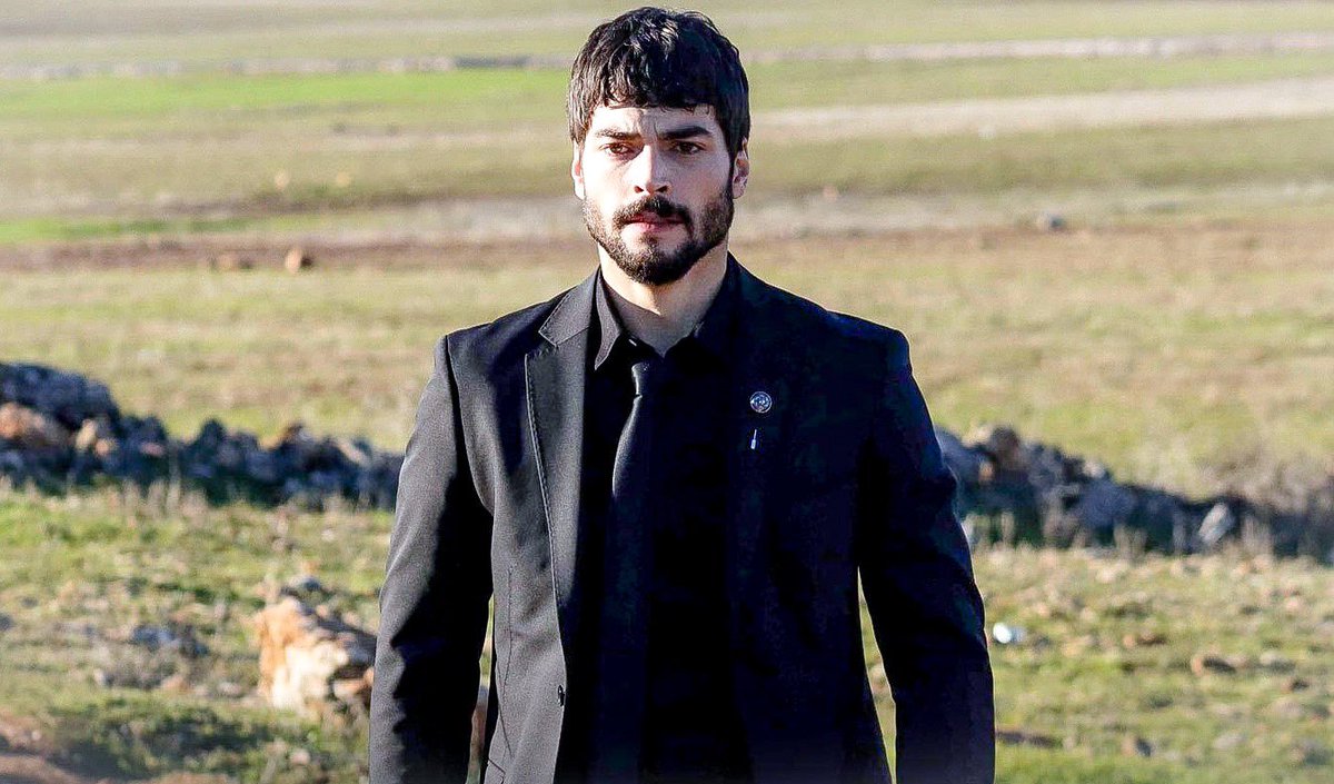 Öyle ölmeyiz Mirancim, füze at..

#Hercai
#ReyMir
#hercaifandomtakiplesiyor