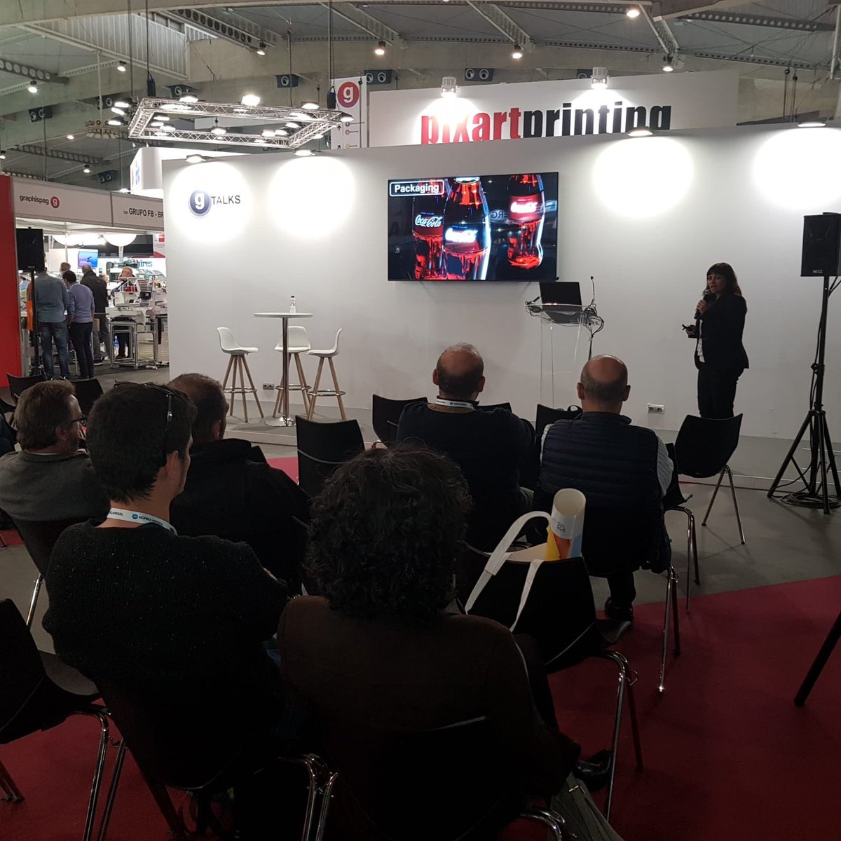 ccasellascoll's tweet photo. Hoy @Eurecat_news hablamos de impresión funcional en #graphispagtalks #Graphispag19 #PrintedElectronics https://t.co/mLAKOywjvk