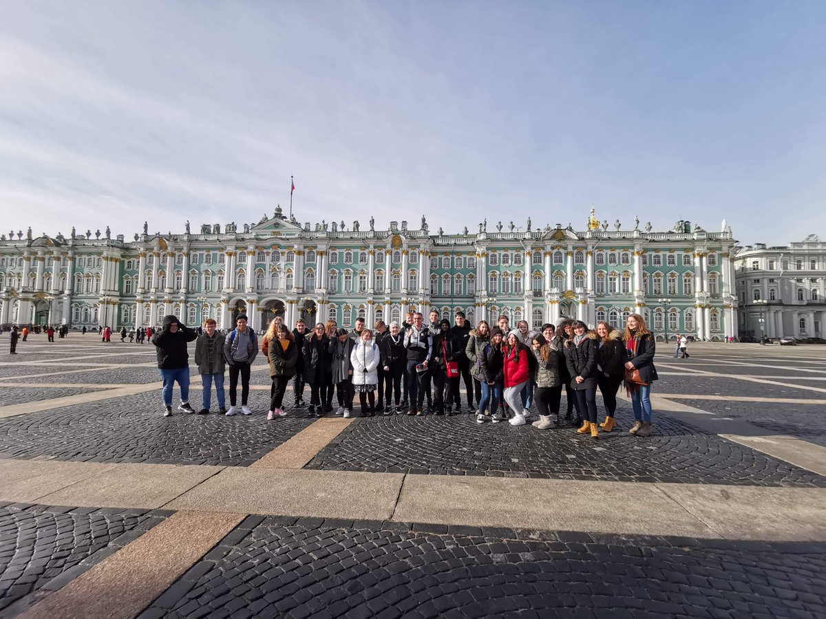 MarpleHistory's tweet photo. We are back in St Petersburg for our 2019 Russian Revolution study visit. Winter Palace/Hermitage Museum today #Russia #Romanovs @MarpleSFC https://t.co/yBtBObAop2