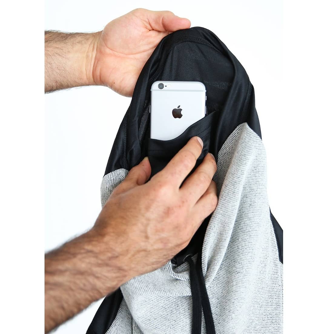 beigebell's tweet image. We now supply the neat and nifty 2 in 1 hoodie bag! Yes that's right... It's a hoodie... That transforms into a fully functioning backpack in a matter of seconds!! 😲🤗🎒😎👍🏽 #beigebell #2in1hoodiebag #spacesaver #creativemerchandise #backpack #hoodie #nifty #yourbrandyourway