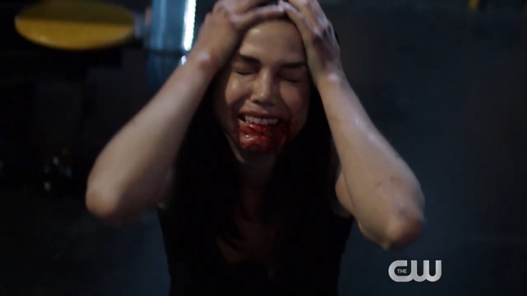 imlinctavia's tweet photo. this hurts me a lot i’m so sad for her i just wanna see her happy again!!! is that ask to much???? https://t.co/ScSYDsO0dE