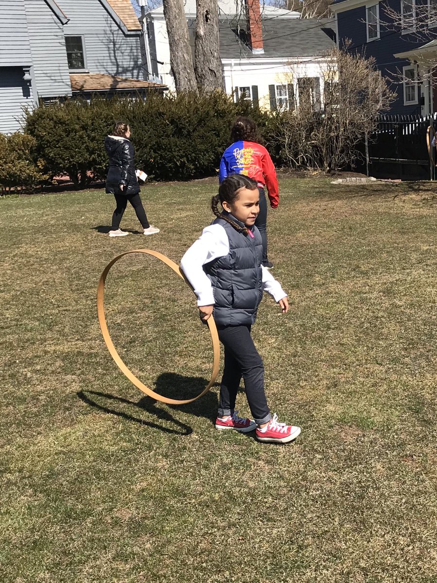 SPS_BatesLIT's tweet photo. 3rd Grade Field Trip to the House of Seven Gables! Mrs. Moeller’s class 🌞 @sps_bates https://t.co/3hu8DCYqOD