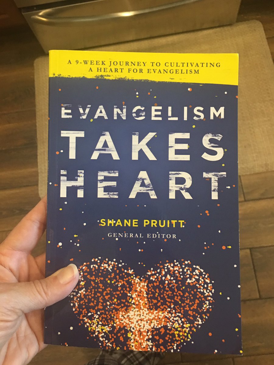 CissySmith4's tweet image. Just got this book in :) 
It’s intro: “Our greatest need in evangelism is not another tool, but a heart for the lost. Unless we cultivate a heart for lost people, it doesn’t matter what tools we develop, bc they will remain largely unused.” 
#UseMeLord
#HelpMeHaveEyes2See