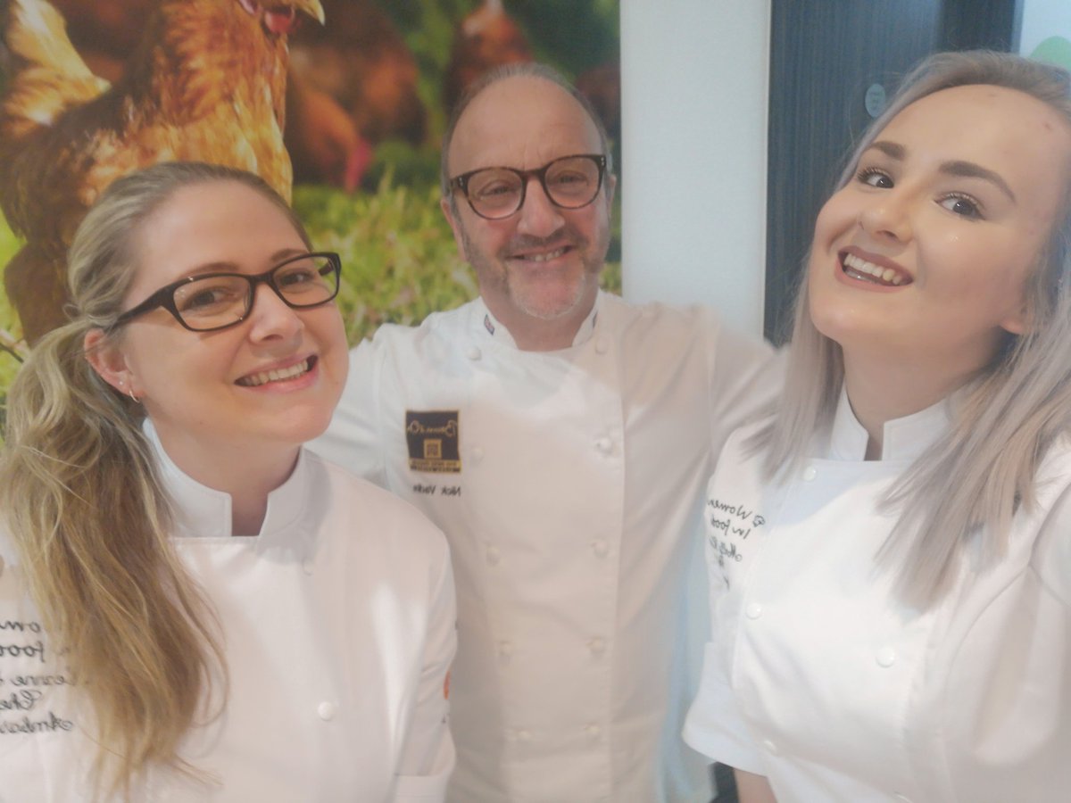 WIF meeting before the Apprentice dinner, can't wait to see what's been cooking up! #womeninfood #WomensHistoryMonth <a href="/compassgroupuk/">Compass Group UK & I</a>