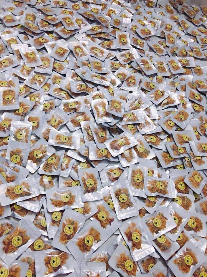 VNELFUNION's tweet photo. 🍬[FOOD SUPPORT] 🍬

- 500 portions of snack will be handed out tomorrow.

- Place: Hoa Bình theater.

- Time: to be announced.

#VEUwelcomesSJtoVN https://t.co/oYhFiOck6C