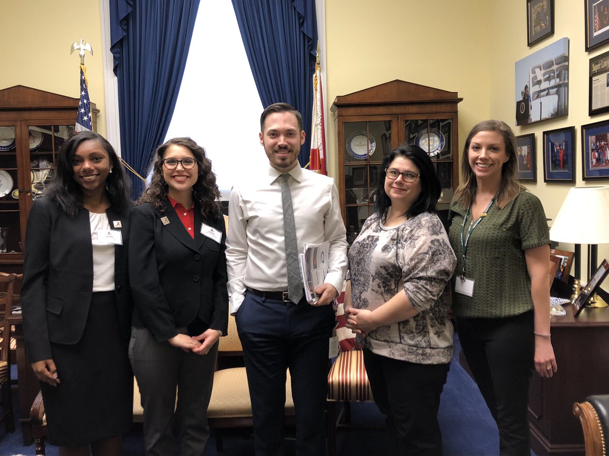 NRuggiano_PhD's tweet photo. So proud of our students who demonstrated their advocacy skills in meetings with staff members of   @RepTerriSewell and @SenPatRoberts today! @UA_SocialWork #SocialWorkMonth #socialwork #MacroSW https://t.co/JwktI4lRd5