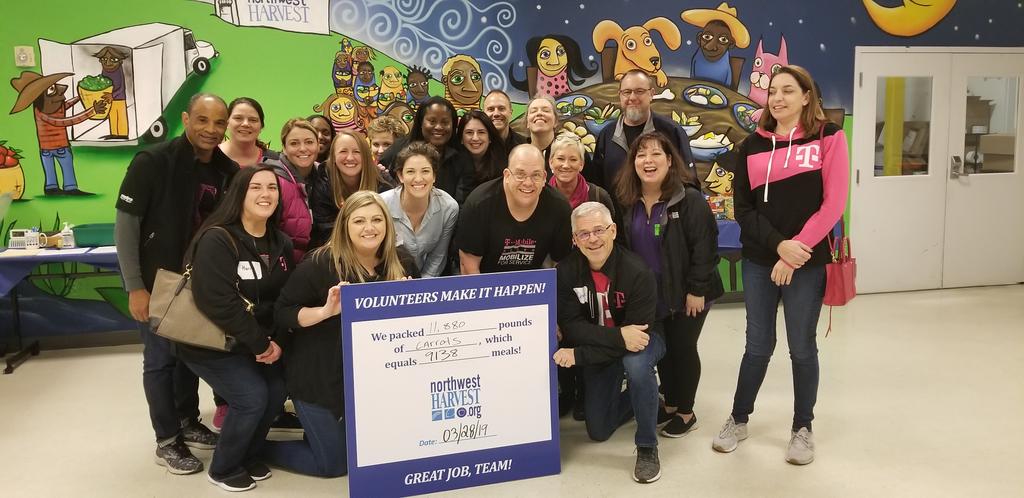 Rockin' NW Harvest! We be boxin' over 11k lbs of carrots.  #1HR