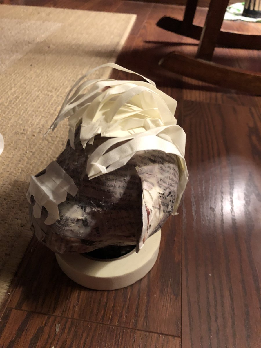JustCanello's tweet photo. With Canello going to @PlanetComicon as Aladdin tomorrow, he needed Abu! Paper maché monkeys are hard to do! #Abu https://t.co/78z5sXneLK