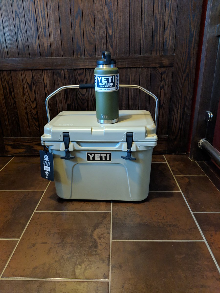 LoewenKeith's tweet photo. Just a little bonus for our excavator operator for Not wrecking a single main in 2018 #watermanagement #tile18 https://t.co/XY7plf7foK