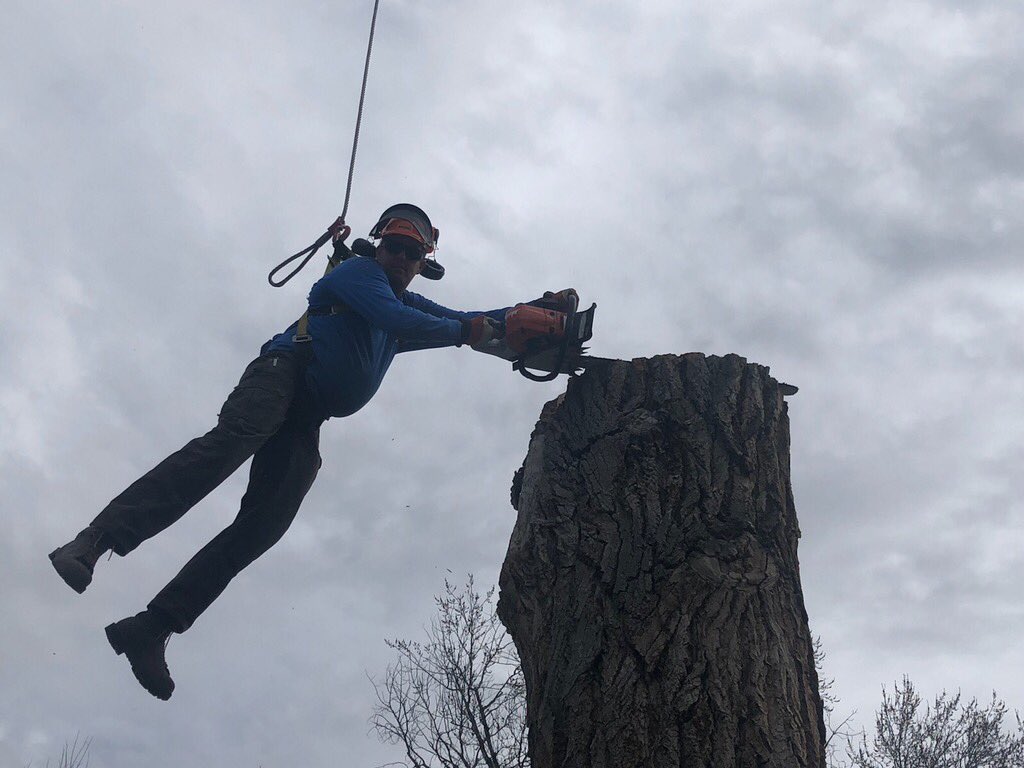 section37axerm's tweet image. Very professional. 
🌲 #axethrowing #section37 #axethrowingboise #section37boise #idaho #axe