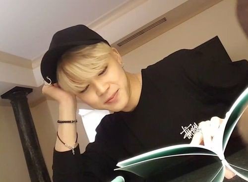 reasonochu's tweet photo. ❥ jikook au 

•carta para Park Jimin•

onde jimin começou a receber cartas com o peseudonimo nochu ou onde jungkook, o melhor amigo do irmão de jimin, passa a enviar cartas para Jimin, o garoto que gosta desde adolescente. https://t.co/jAluilhx1F
