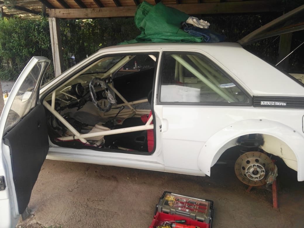 MercadoM75's tweet photo. Renault Fuego TC2000, fue del Toto será de Ángel Guerra. Otra joya perdida en recuperación https://t.co/CFE8PvxrNN