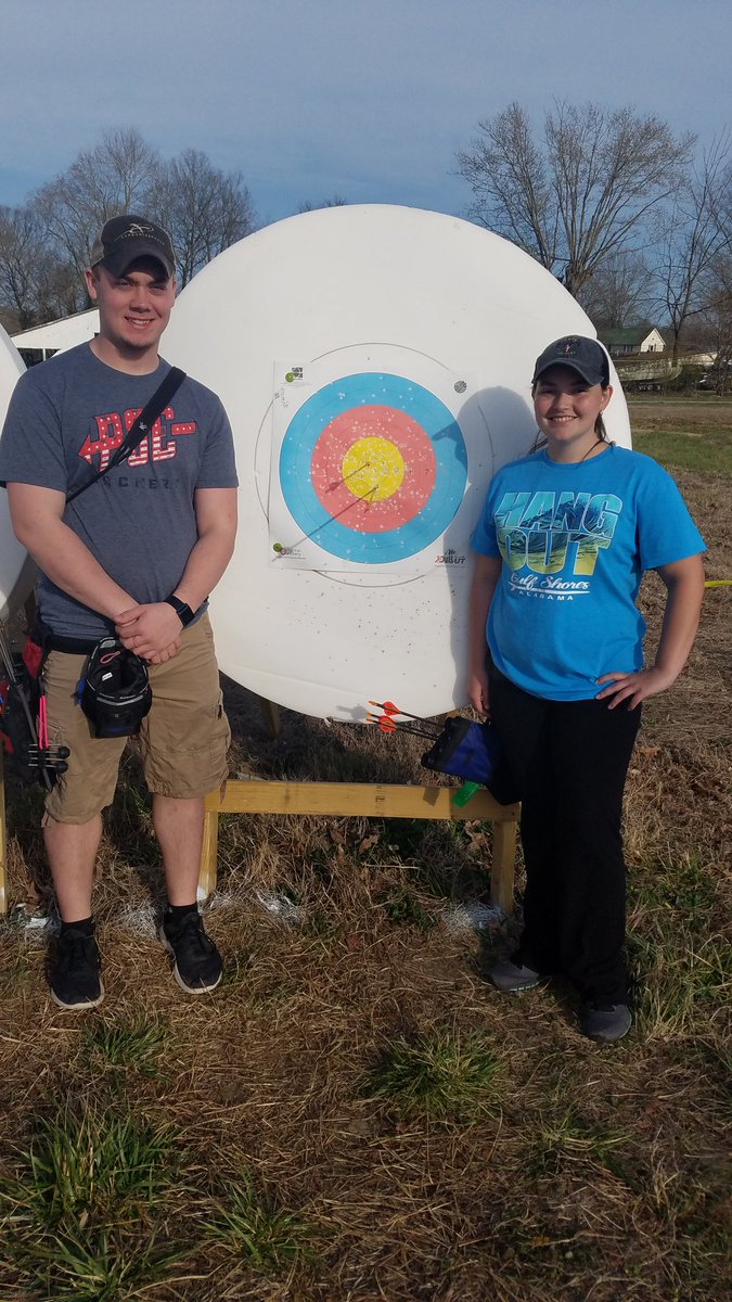 Congrats to 2019 signee Shawn Mountcastle who joined us for practice today and won our Outdoor Target handicapped elimination rounds. Shawn defeated Makenzie Hayes in a 1 arrow shootoff closest to center. Good shooting by each one and nice to see everyone having fun! #LWCArchery
