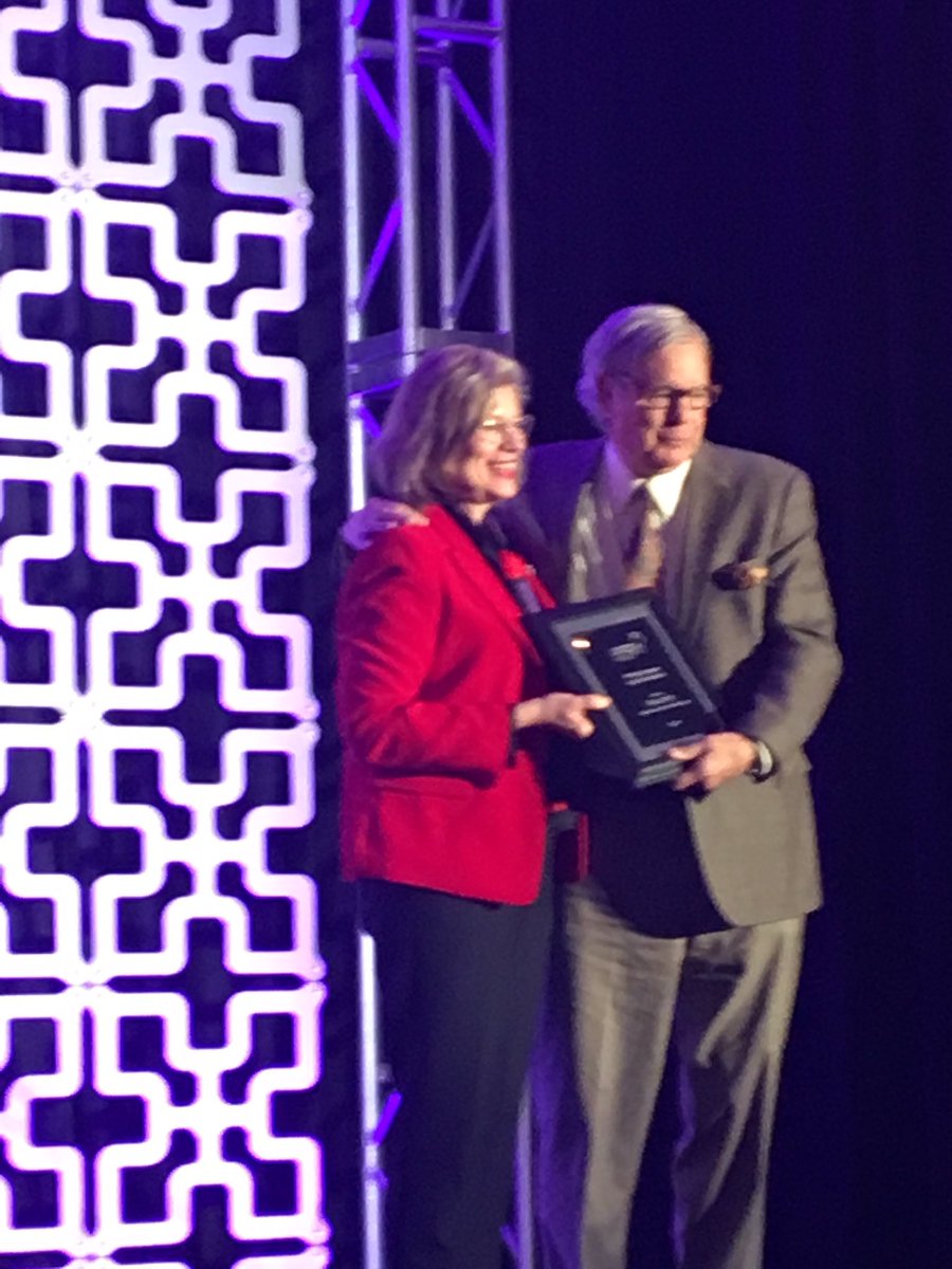 emulherrin's tweet photo. #UPCEA2019 @UMUC @PeterPSmith accepting the Phillip E. Frandson Award for Literature from his peers for his book Free Range Learning in the Digital Age https://t.co/DlTkkZqvvb
