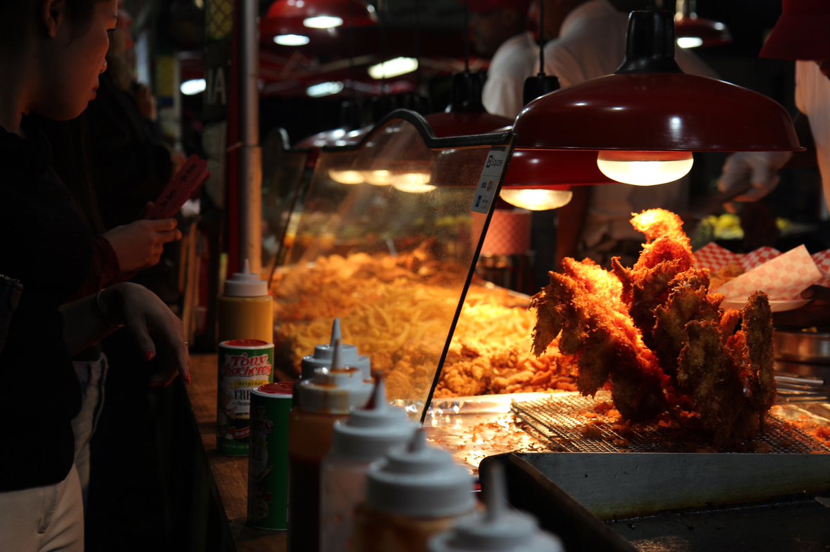 desotohq's tweet photo. Just over one week until you can enjoy amazing seafood at the 2019 Heintz &amp; Becker De Soto Seafood Festival! #desotodoes #desotoseafoodfest #desotosff https://t.co/XtzrYHRR4n