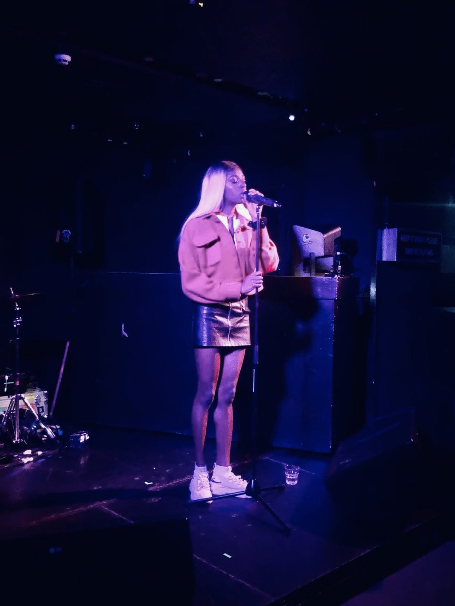 .@CatBurnsMusic smashed her performance last night for <a href="/ClashMagazine/">CLASH</a>'s live event at <a href="/miranda_ldn/">Miranda</a>. 

Watch her new video "Cheater" here: youtu.be/ppl4Dry77sw

#WMALondon #WMAPublicity