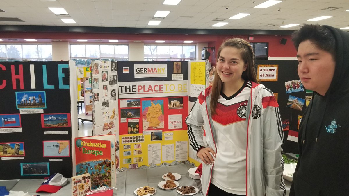 RoarPride's tweet photo. Great to see so many out to celebrate the many cultures of Heritage! https://t.co/VyCH7eqbgM