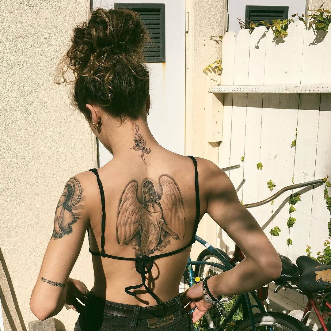 RunningWithEvil's tweet image. One with the night
One with the day
One with the earth
That is the witches' way. ~

·original character.
·lookin for storylines. 
·retweet this for me?