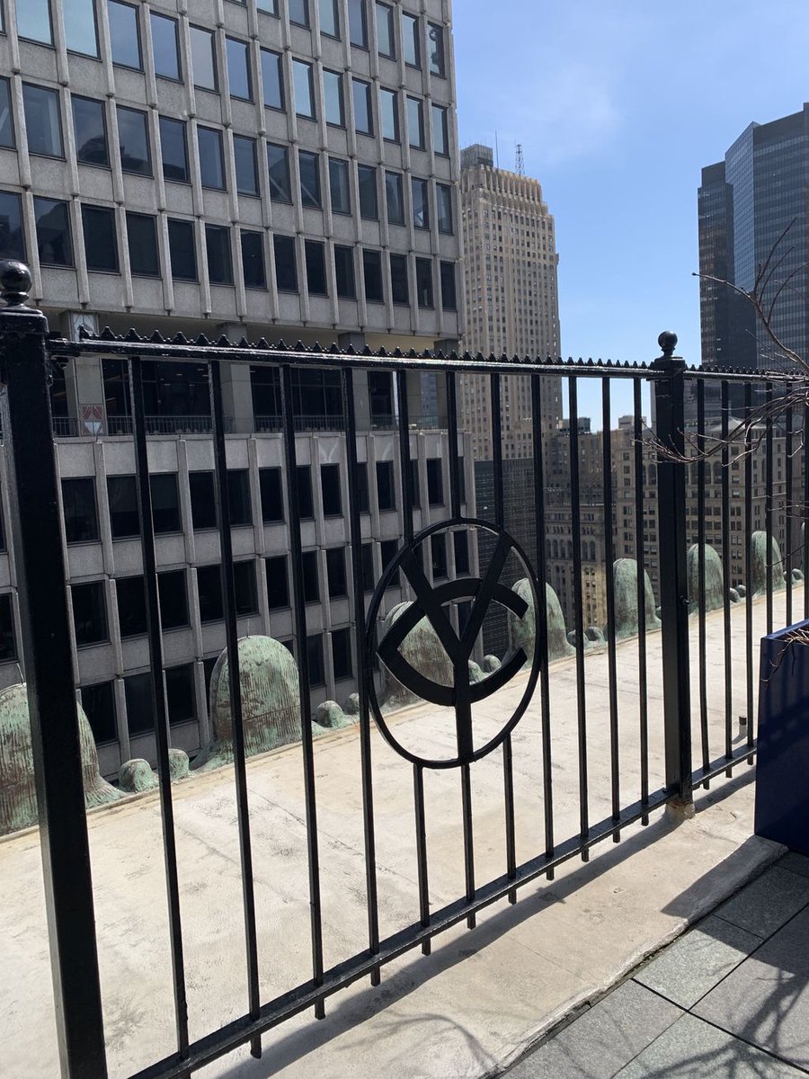 AMMUpdates's tweet photo. Check out this gorgeous view from the rooftop terrace at @YaleClubNYC #AMMnexus https://t.co/rWBy8HDwSi