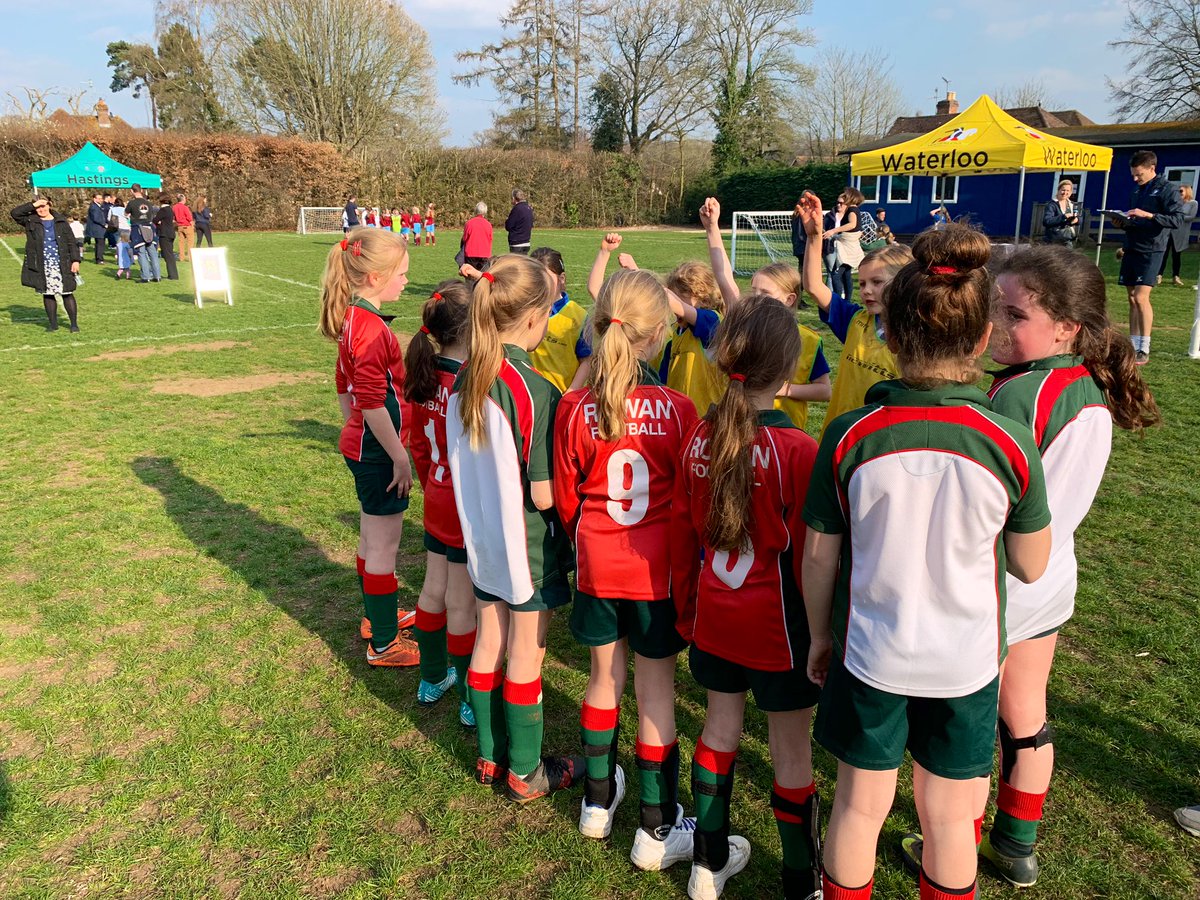 Rowan_Prep's tweet photo. Thank you @longacreschool for hosting the U9 football tournament. Our girls had so much fun! @ACB_FootyCoach #progressthroughplay #teamwork https://t.co/gvyckB33XV