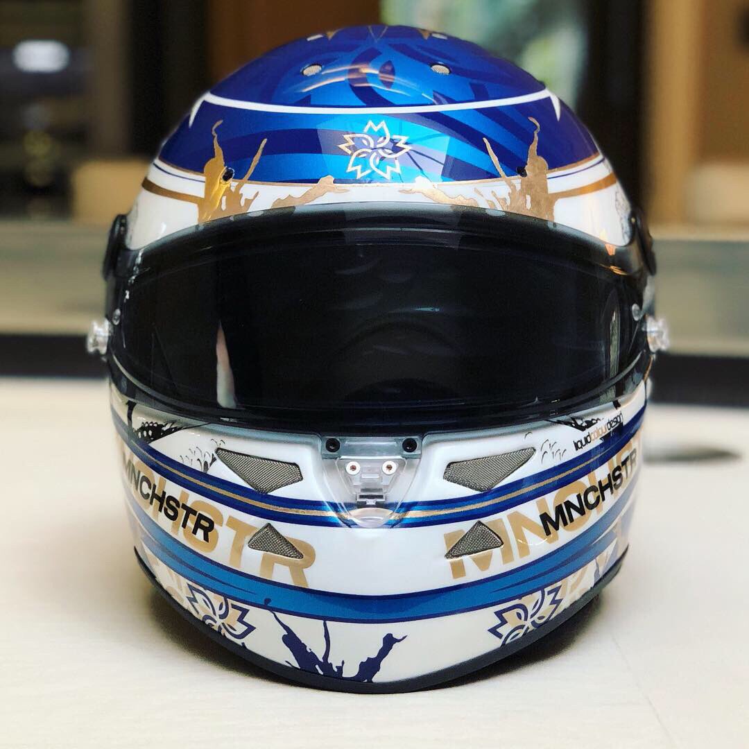 JackRManchester's tweet photo. Here it is, my 2019 helmet! 🌊 

Unbelievable job by Iain at @LiquidColour as always. What do you think?

#MNCHSTR #CarlinRacing #ELMS #LMP2 #Dallara #TeamThunderhead https://t.co/BC8wwYyRfW