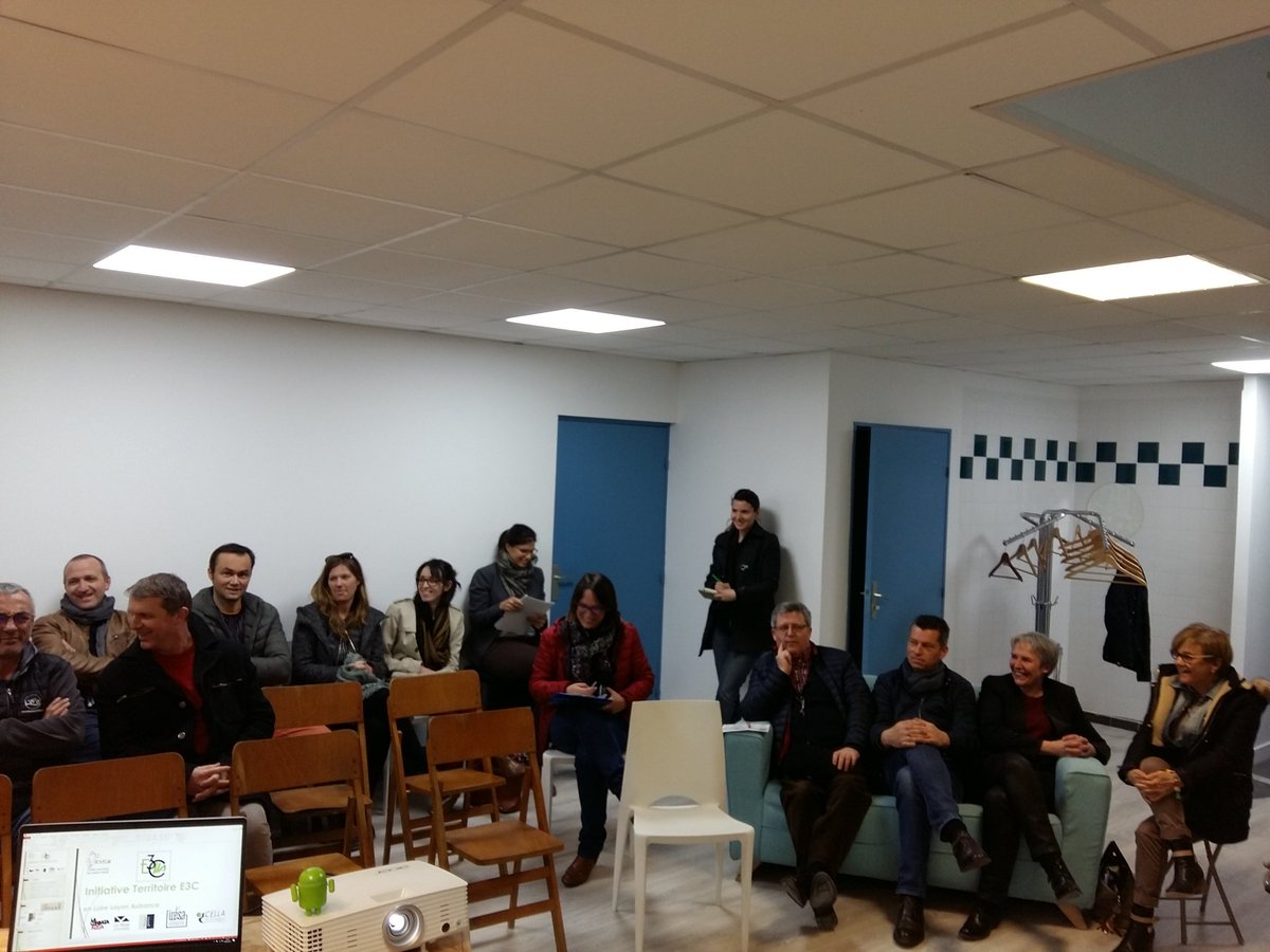 desjeuxcreation's tweet photo. Belle soirée d'échange sur l'économie circulaire #cellaclub #ccimainetloire #smitom #chambre des metiers et de l'agriculture. Bravo aux participants. https://t.co/HGjknvp3iZ