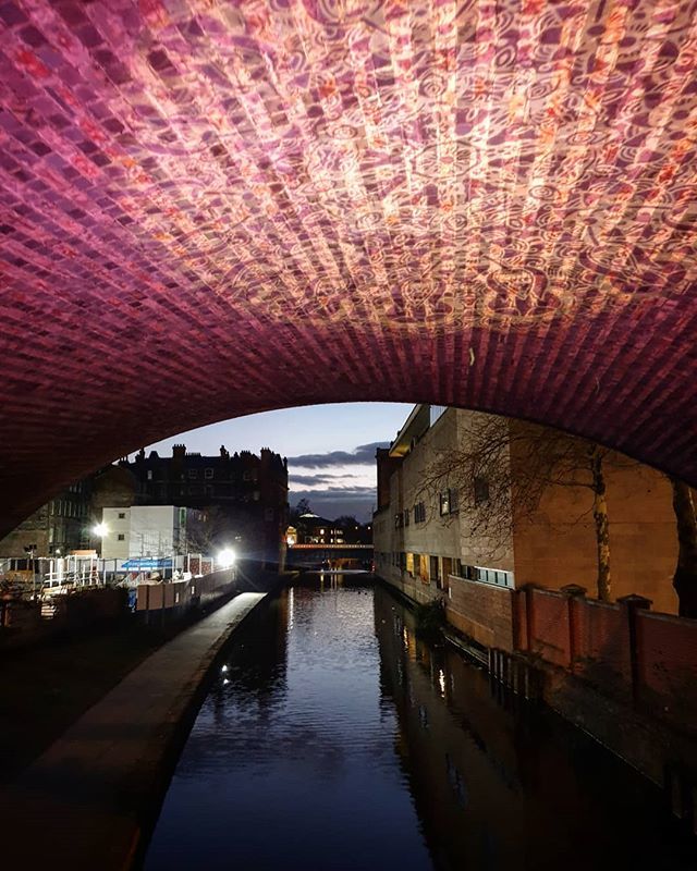Charlotte_W_W's tweet photo. Under the bridge...
•
•
•
#nottinghamcanal #trambridge #nottinghamstation #nottingham #sunset #evening https://t.co/GVXVFkMaOV https://t.co/J6hFlh6gh8