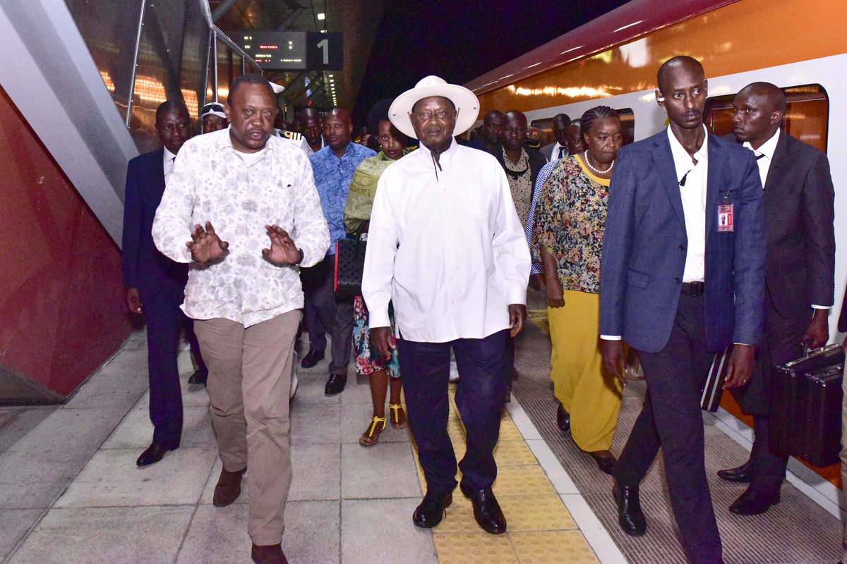 KagutaMuseveni's tweet image. Later, I took the train from Mombasa to Nairobi using the Standard Gauge Railway. It was a comfortable four-hour ride. The SGR is key in cutting down transport costs, reducing pilferage and ensuring goods arrive faster to the hinterland. It will greatly reduce business costs.