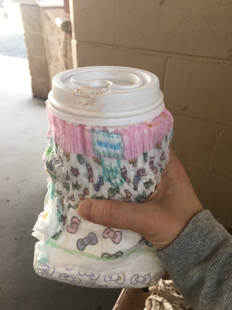 ServiceDesignLK's tweet image. Excited to try a new coffee place on my way to NYC and the leaky lid is destroying my enjoyment... here’s my fix... no, the diaper isn’t dirty :) #uxdesign #productdesign #coffee