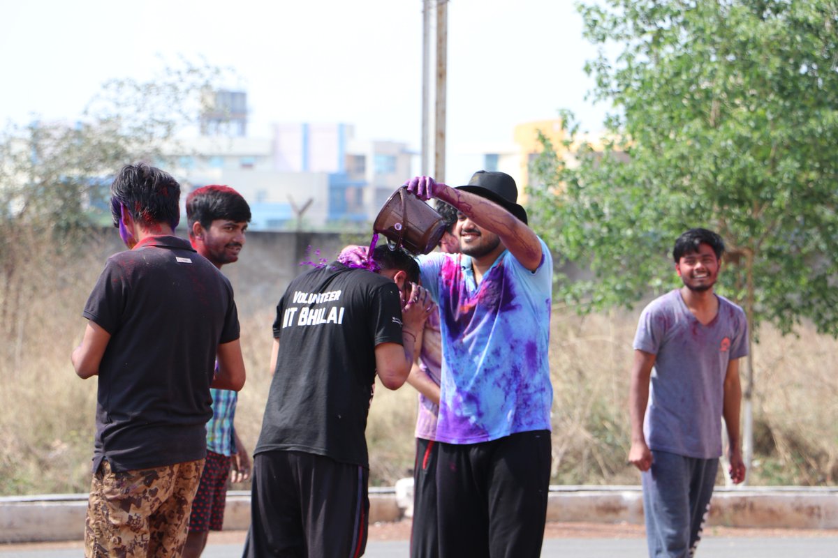 pixelsnappers's tweet photo. Holi Celebration at @IIT_Bhilai 
#india #holi #IITBhilai #IIT #Celebration #festivalofcolours https://t.co/1BFEPdnWt3