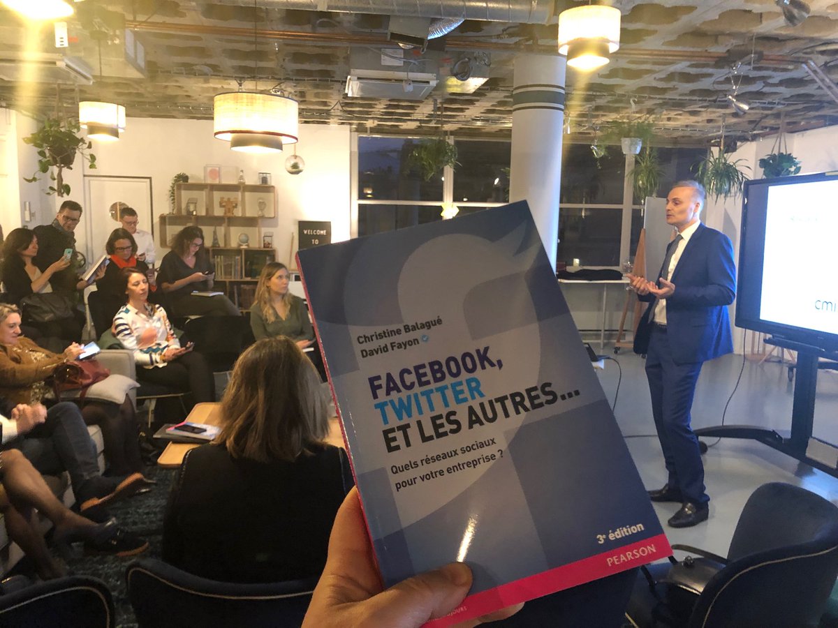 Assemblée générale ce soir du premier club marketing de la Tech en France ⁦<a href="/CMITfr/">CMIT France</a>⁩ 
avec la présence de ⁦<a href="/fayon/">David Fayon  #Transformationdigitale #IA</a>⁩ qui vient présenter son livre.
Merci à ⁦<a href="/yglever/">Yann Glever</a>⁩ qui nous acceuil chez Usquare