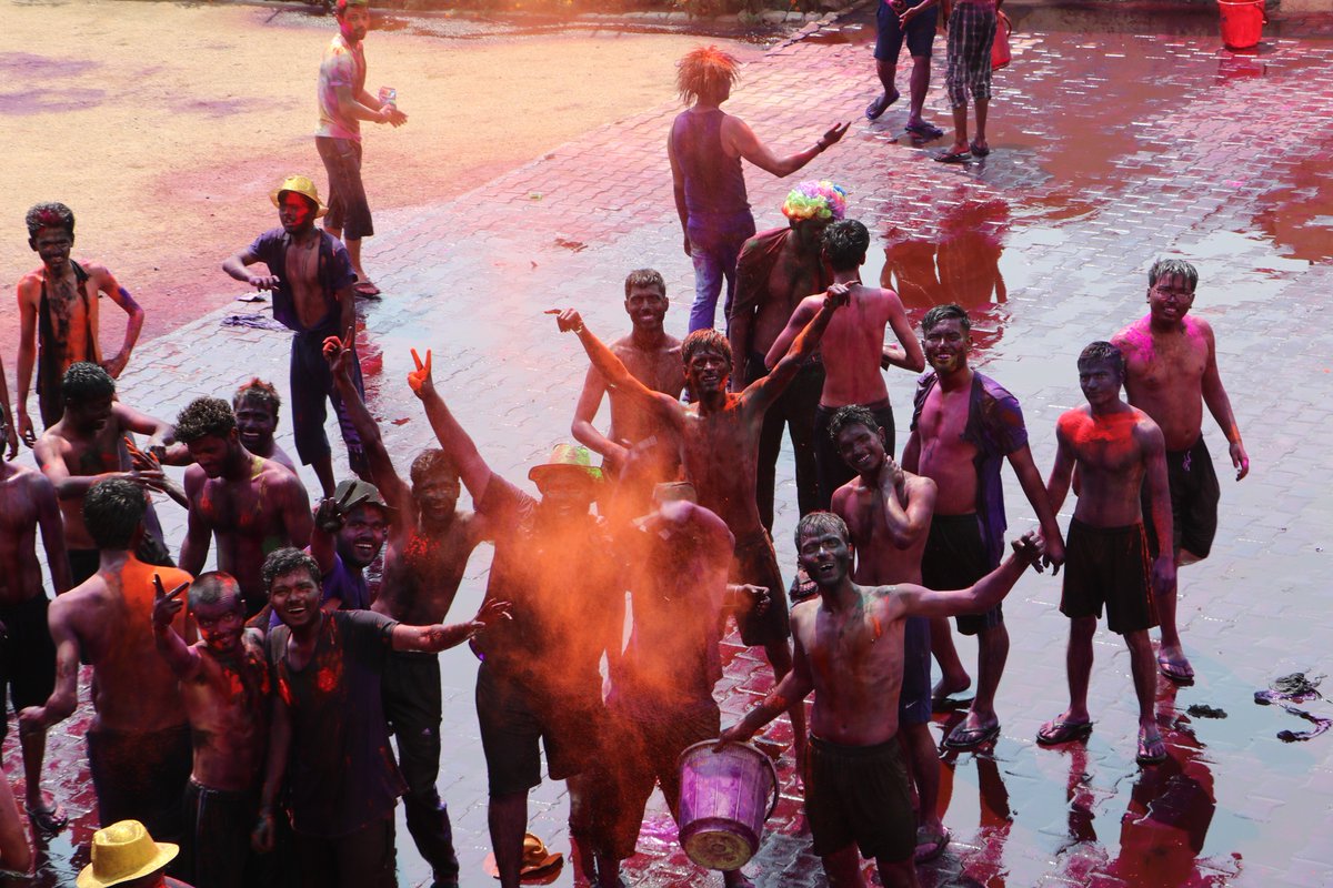pixelsnappers's tweet photo. Holi Celebration at @IIT_Bhilai 
#india #holi #IITBhilai #IIT #Celebration #festivalofcolours https://t.co/1BFEPdnWt3
