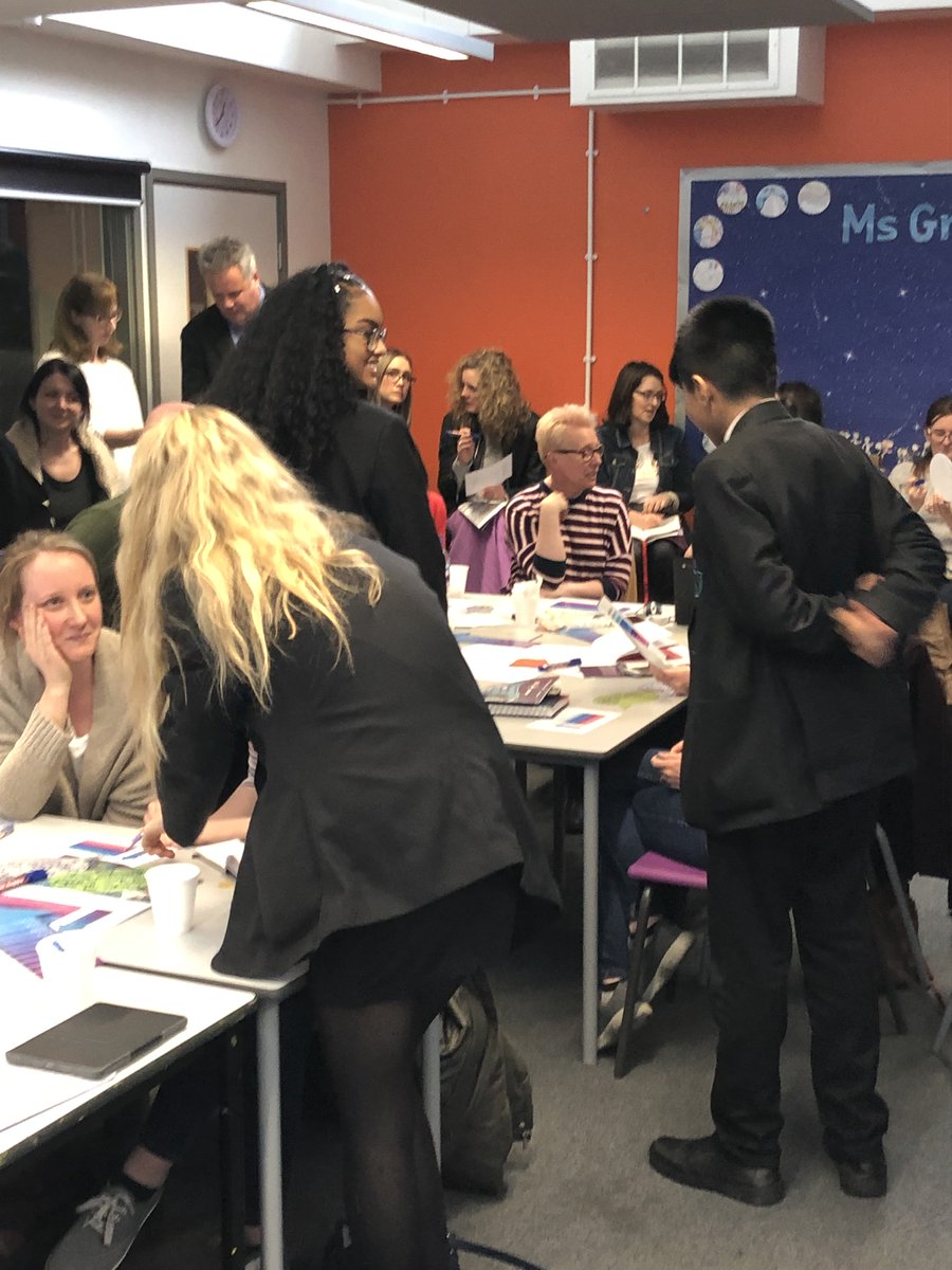bishopyoungce's tweet photo. Our amazing students presenting at the Great Oracy Exhibition in London. Thanks to everyone who came to listen to us. Hope our session on using the Formality Scale was useful! #GOE2019 #proud https://t.co/MZHEwPvJrc