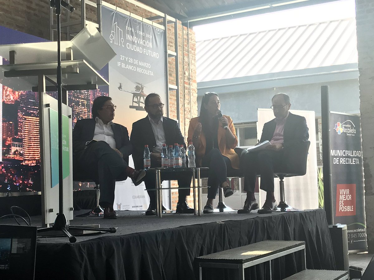 #CiudadFuturo: Ahora toma la palabra Astrid Borgna, Directora del programa de #NxtpLabs e integrante de <a href="/LatamVenturesC/">LVC</a> para hablarnos del ecosistema del emprendimiento, los recursos económicos y el desarrollo de las #SmartCities.