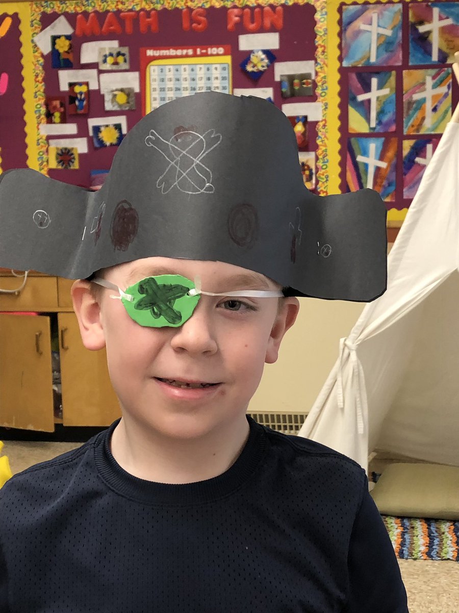 Mrs_Ps_class's tweet photo. Pirates, pirates everywhere. Do we look as tough as Boris in the story “Tough Boris?” @TBCDSB_Hornets @tbc_schools #grade2languagefun https://t.co/XYoYaaB4jY