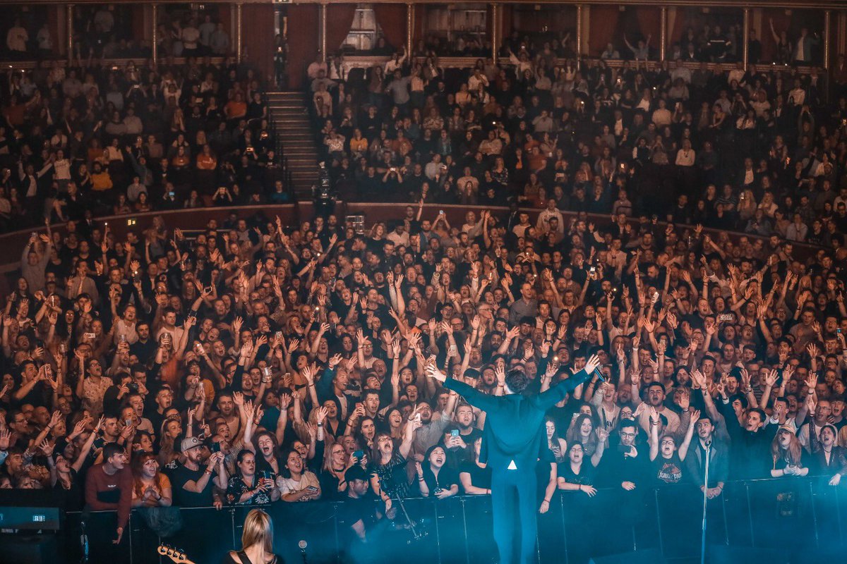 Tom_Grennan's tweet photo. What a mad night playing at the @RoyalAlbertHall for @TeenageCancer. Every one of you made it a special night 🙌🏻 Text REACH to 70500 to donate a fiver ❤ love to all

📸 @nickykelvin https://t.co/I52t6xaczS