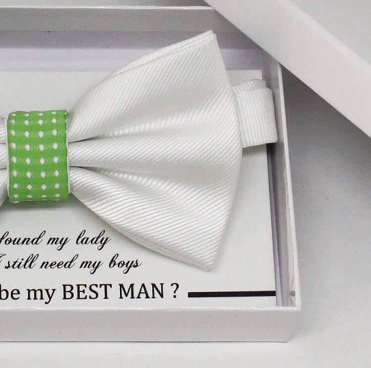 la_wedding's tweet photo. White green bow tie, #Bestmangift, Groomsman bow tie, Man of honor...https://t.co/O3lFsiVkqp via @amazonhandmade @Etsy @ https://t.co/Ptbyte7mqp