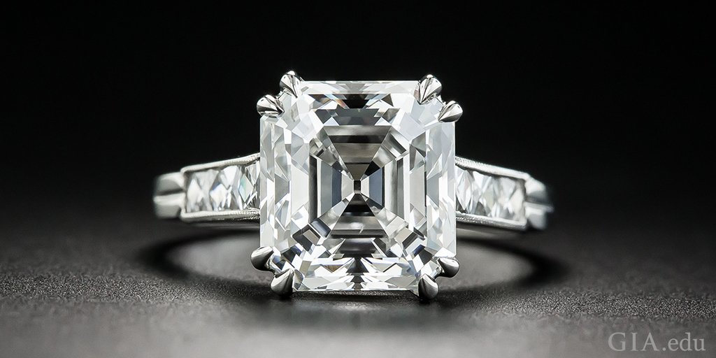 GIAnews's tweet photo. The year 1477 marks one of the first recorded uses of #diamonds in an #engagementring. However, rings have been used as a symbol of marriage for more than two millennia. Read on for #tips about planning your #proposal:  https://t.co/QTOCjQlIvr Courtesy: https://t.co/f0uaWsUz4x https://t.co/NUEgLwsOgN
