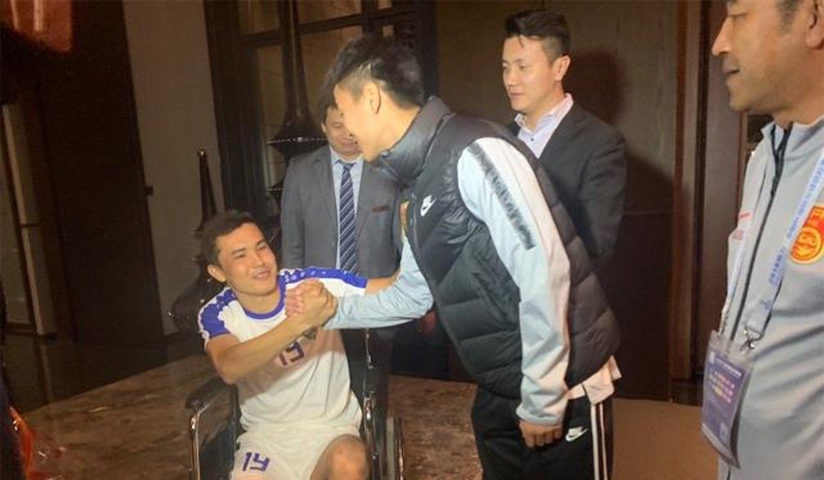 For your consideration:
<a href="/wildeastfootbal/">Wild East Football</a> <a href="/titan_plus/">Titan Sports</a> <a href="/SCMP_Sport/">SCMP Sport</a> <a href="/globaltimesnews/">Global Times</a> <a href="/GZEvergrandeFC/">GZ Evergrande FC</a> <a href="/ChineseFooty/">Chinese Super League</a> <a href="/chinaorgcn/">China.org.cn</a> <a href="/KickOffMagazine/">KickOff Online</a>
(Photo:Weibo)