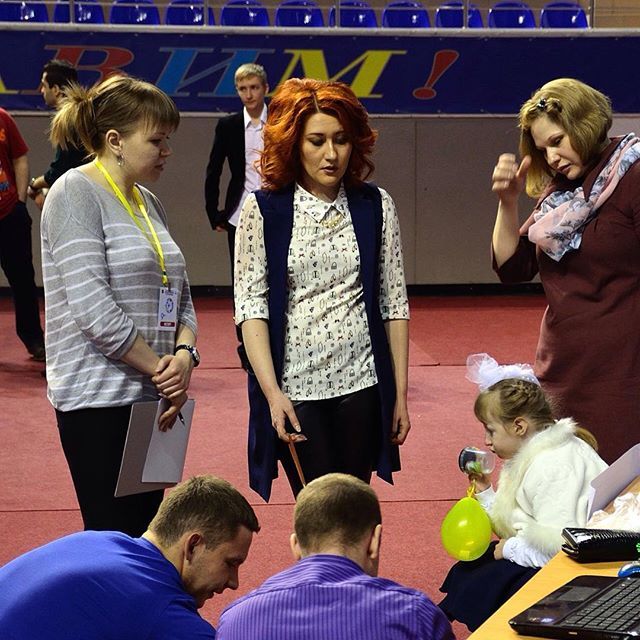 DodinaE's tweet photo. Если ваше окружение мешает вам достигать целей, то вы выберете бросить всё и забыть о целях или бросить всех и продолжить?
⠀
Для меня этот вопрос решён уже много лет назад. Однозначно идём вперед и пофиг на всех. Пусть даже сааааамых близких.
⠀
Токси… https://t.co/oaO4HmCgas https://t.co/oBufKACV1i